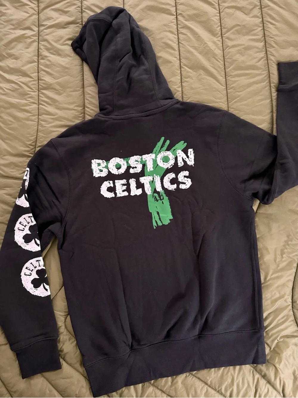 Nike pullover hoodie